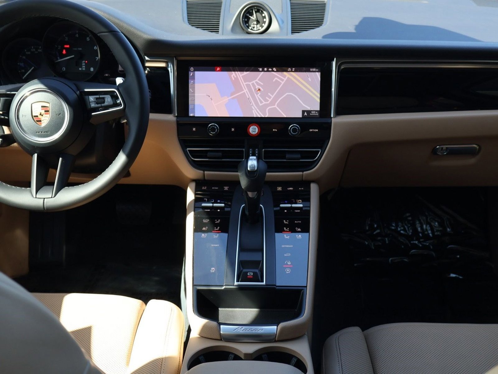 New 2026 Porsche Macan AWD/4WD image 20