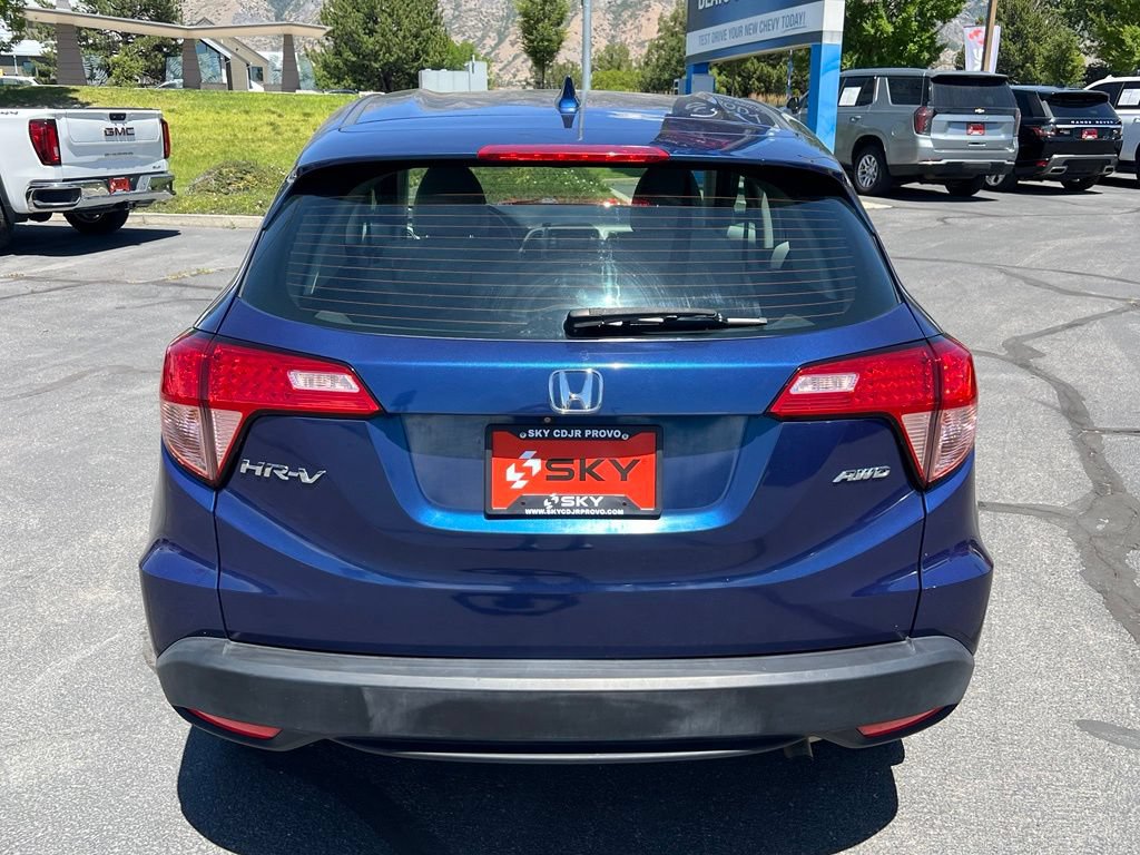 Used 2017 Honda HR-V LX image 10