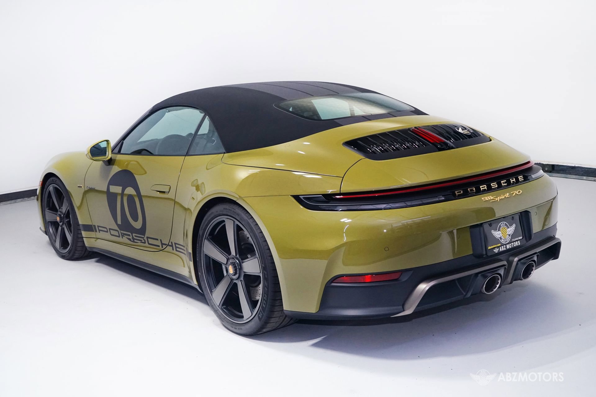 Used 2026 Porsche 911 GTS RWD image 7