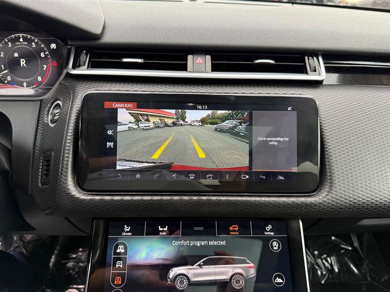 Used 2018 Land Rover Range Rover Velar R-Dynamic SE image 42