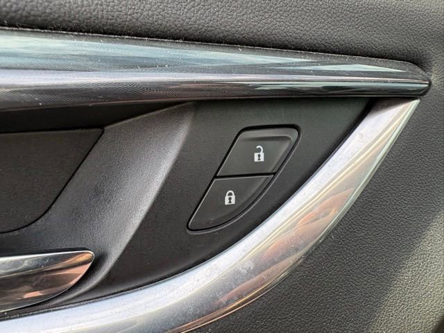 Used 2018 Buick Enclave Premium AWD/4WD image 14