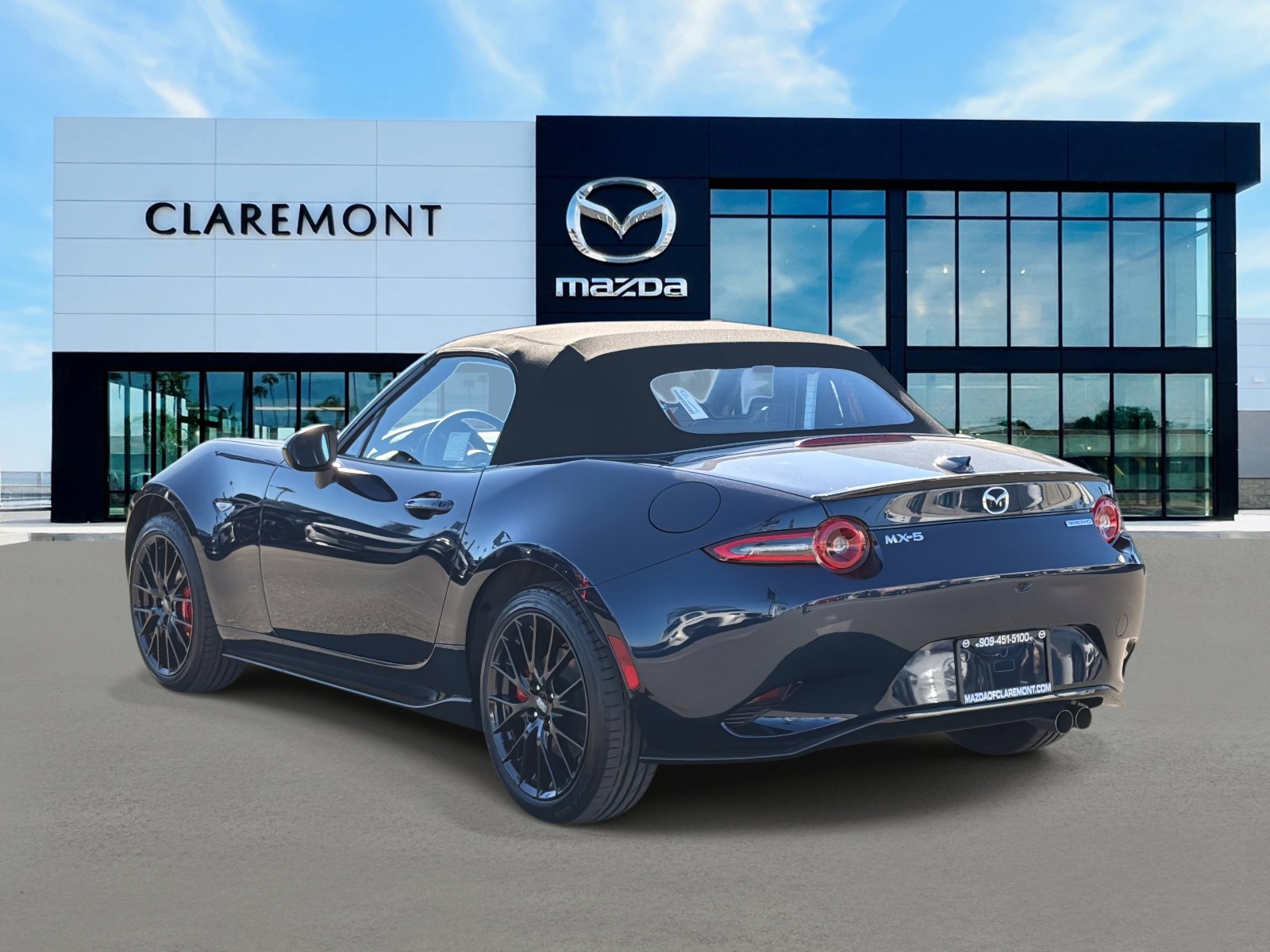 New 2025 MAZDA MX-5 Miata Club w/ Brembo/BBS Recaro Package image 6