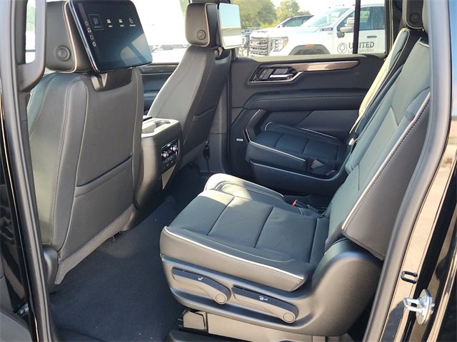 New 2026 GMC Yukon XL Elevation w/ Elevation Premium Package image 7