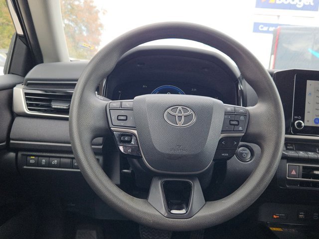 Used 2025 Toyota Camry LE image 22