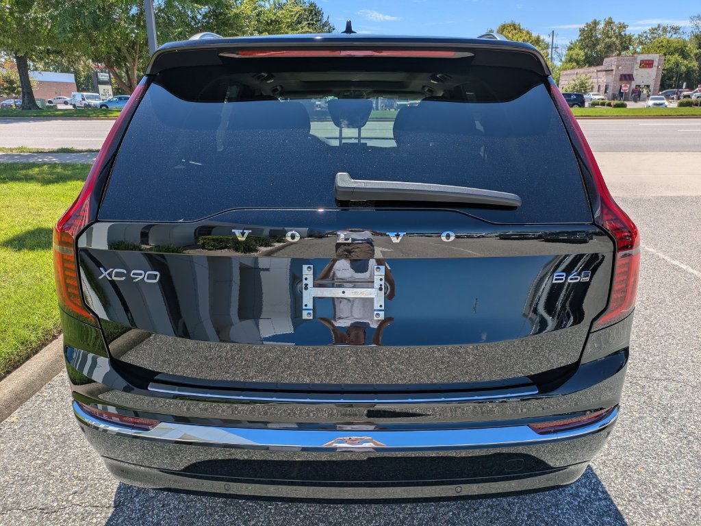 New 2026 Volvo XC90 B6 Plus w/ Protection Package Premier AWD/4WD image 5