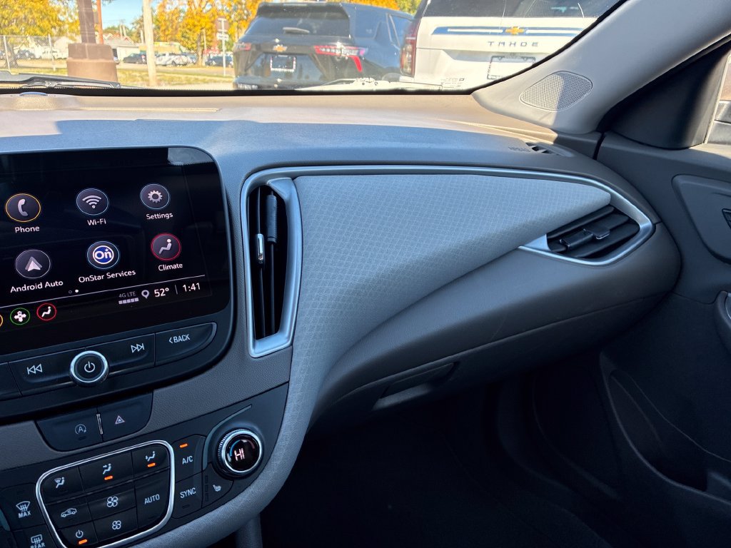 Used 2025 Chevrolet Malibu LT FWD image 23