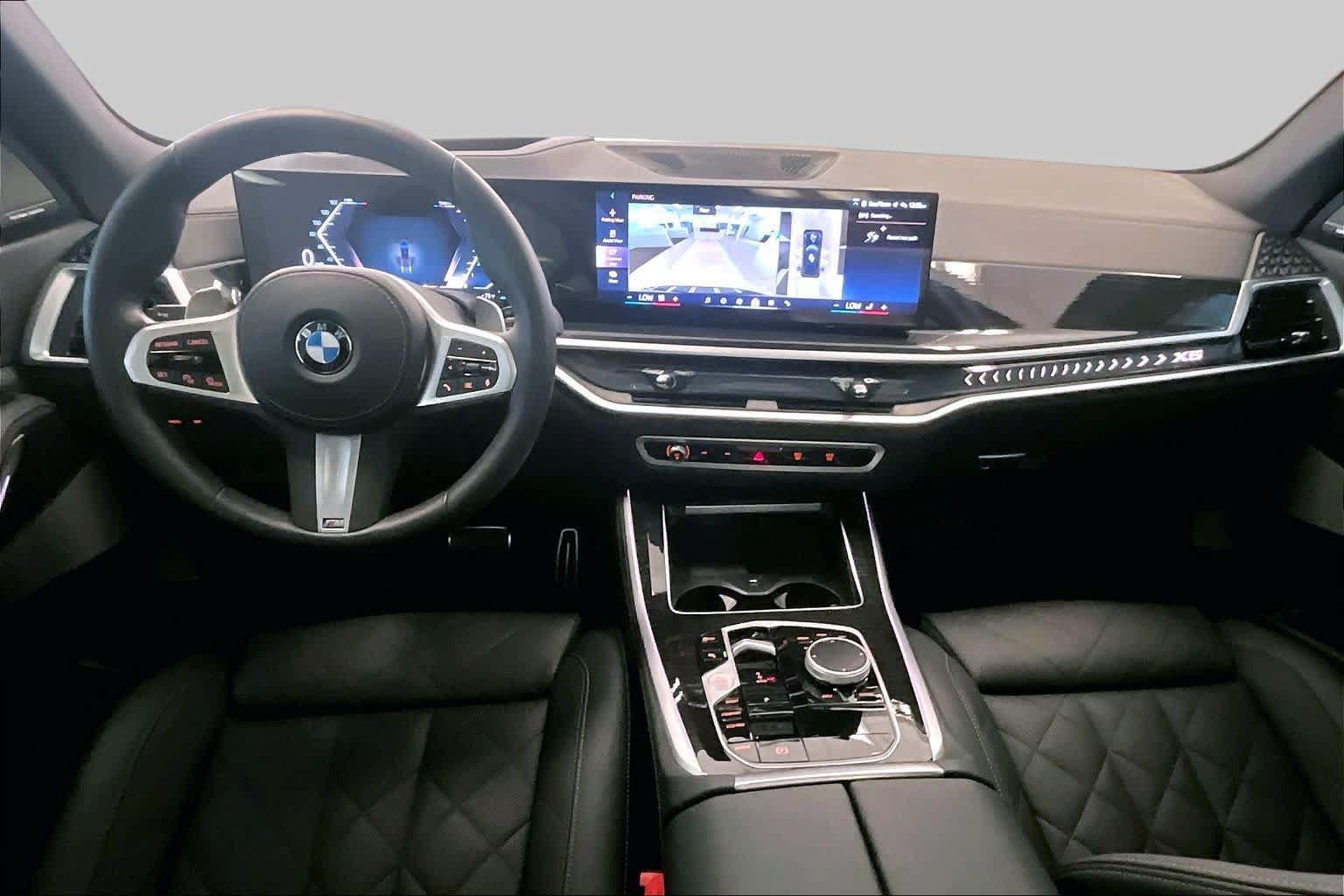 Used 2025 BMW X5 sDrive40i w/ M Sport Package RWD image 14