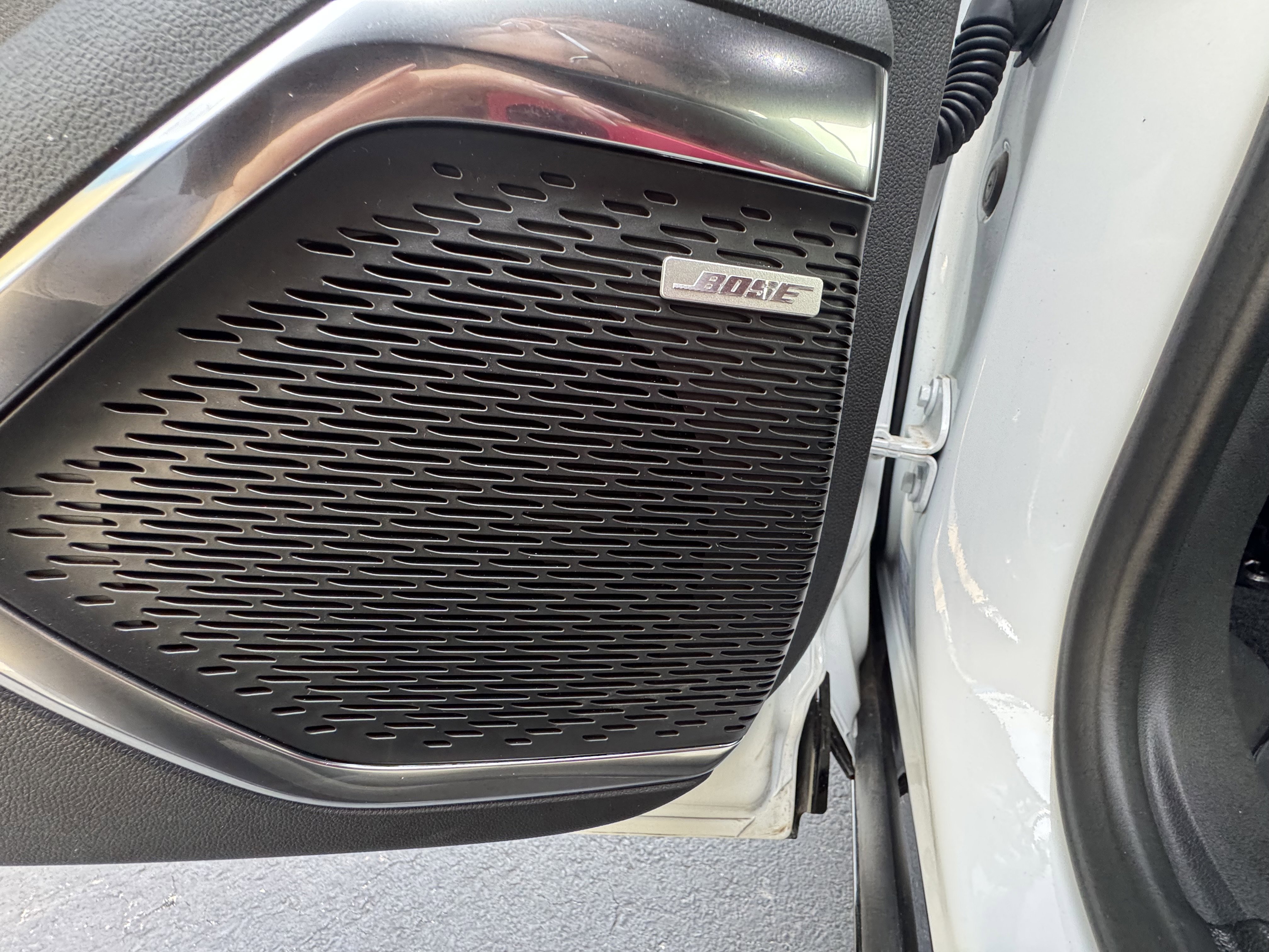 Used 2025 GMC Acadia Denali image 12