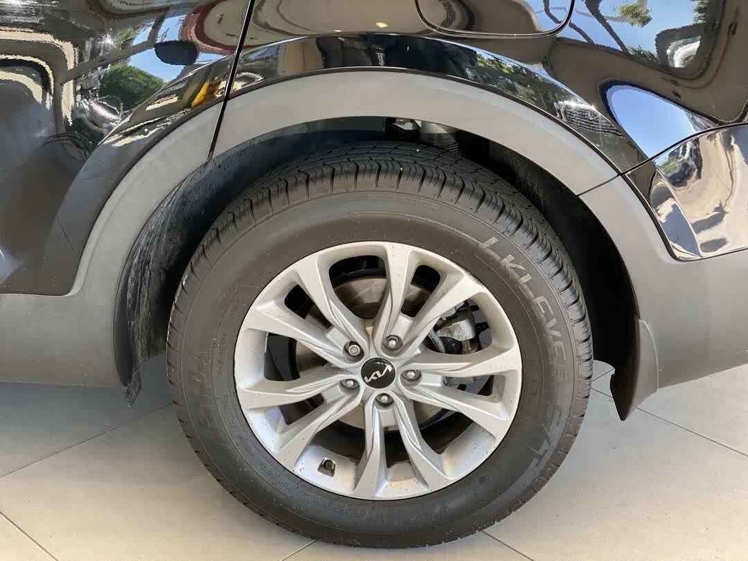 Used 2022 Kia Telluride LX AWD/4WD image 13