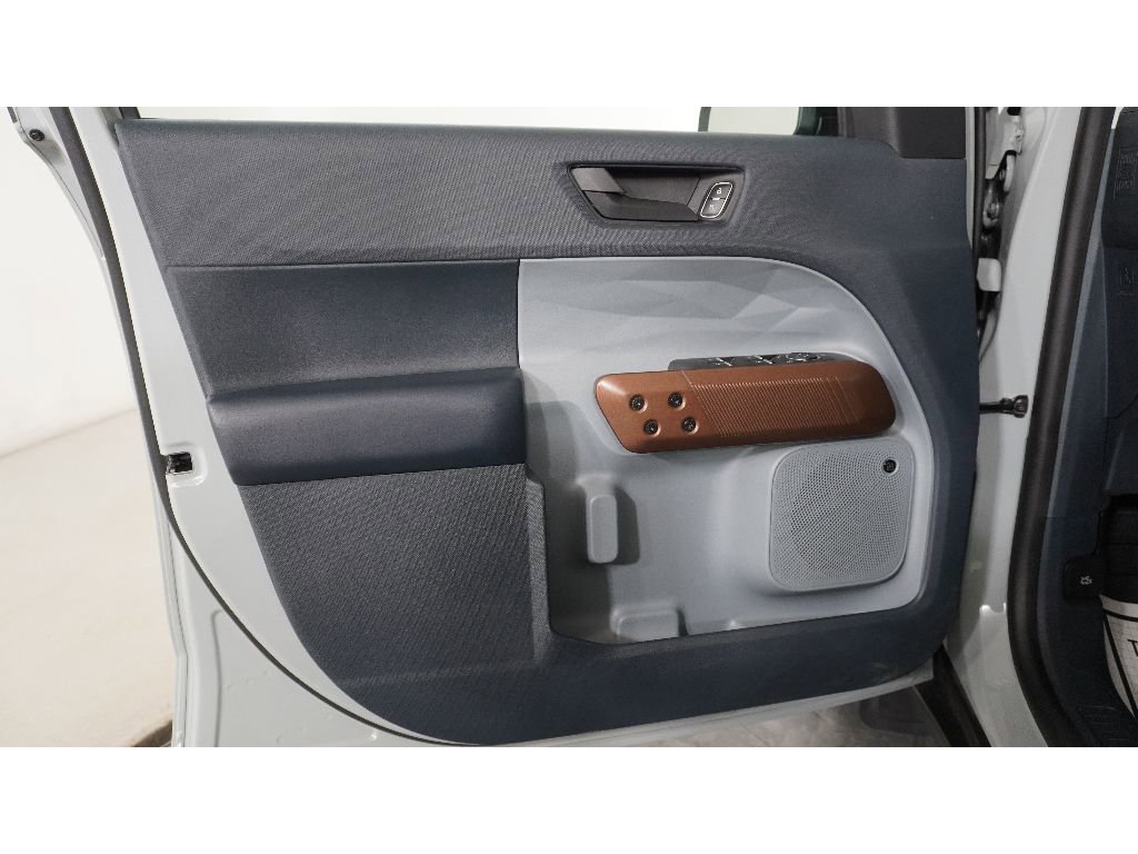 Certified 2024 Ford Maverick Lariat w/ FX4 Off-Road Package image 18