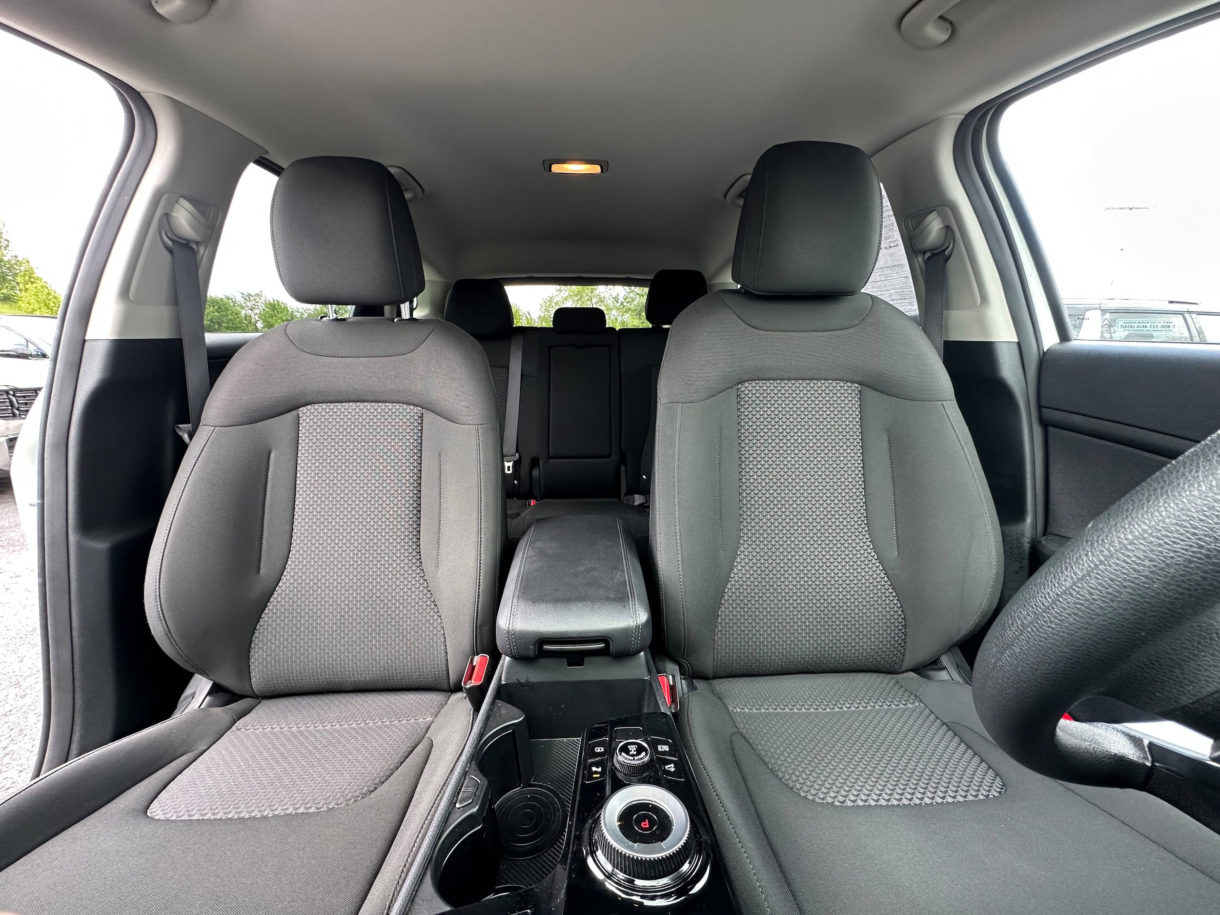 Used 2024 Kia Sportage LX AWD/4WD image 20