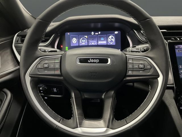 New 2025 Jeep Grand Cherokee L Limited w/ Black Appearance Package image 17