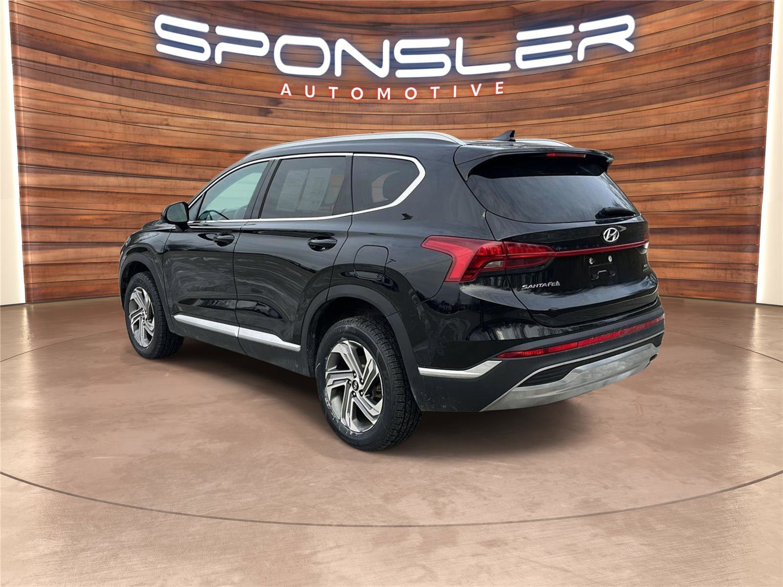 Used 2021 Hyundai Santa Fe SEL image 3