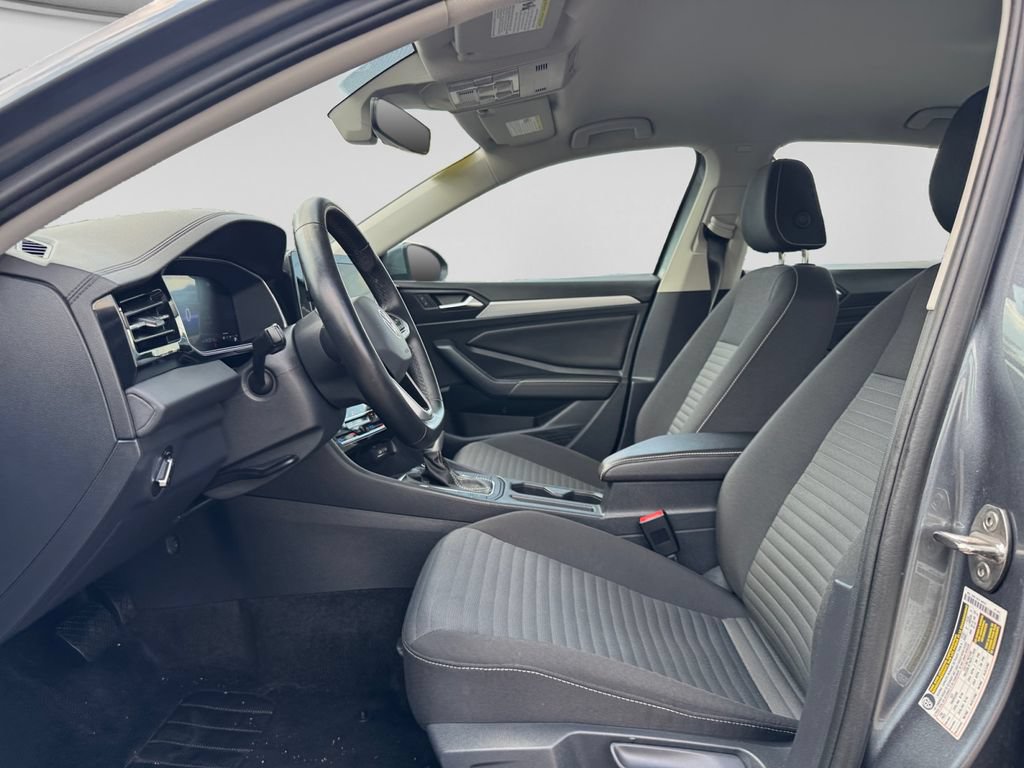 Used 2025 Volkswagen Jetta S FWD image 18