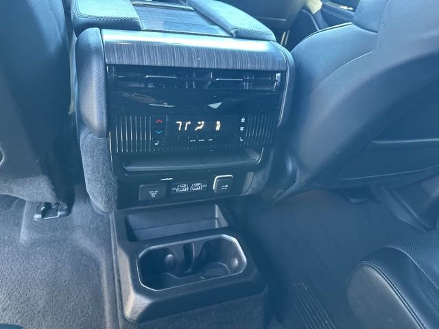 Used 2024 Jeep Wagoneer Series III image 25