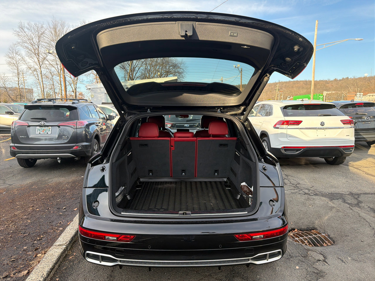 Used 2018 Audi SQ5 Premium Plus w/ S Sport Package image 10