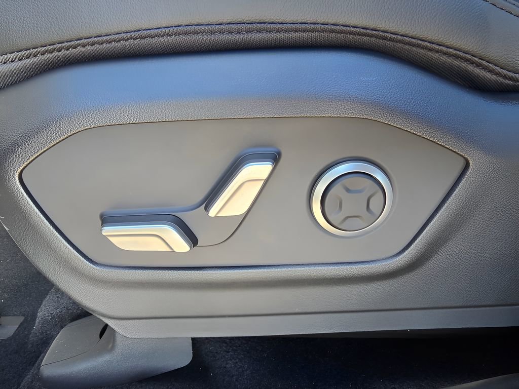 New 2026 Hyundai Santa Fe Limited image 16