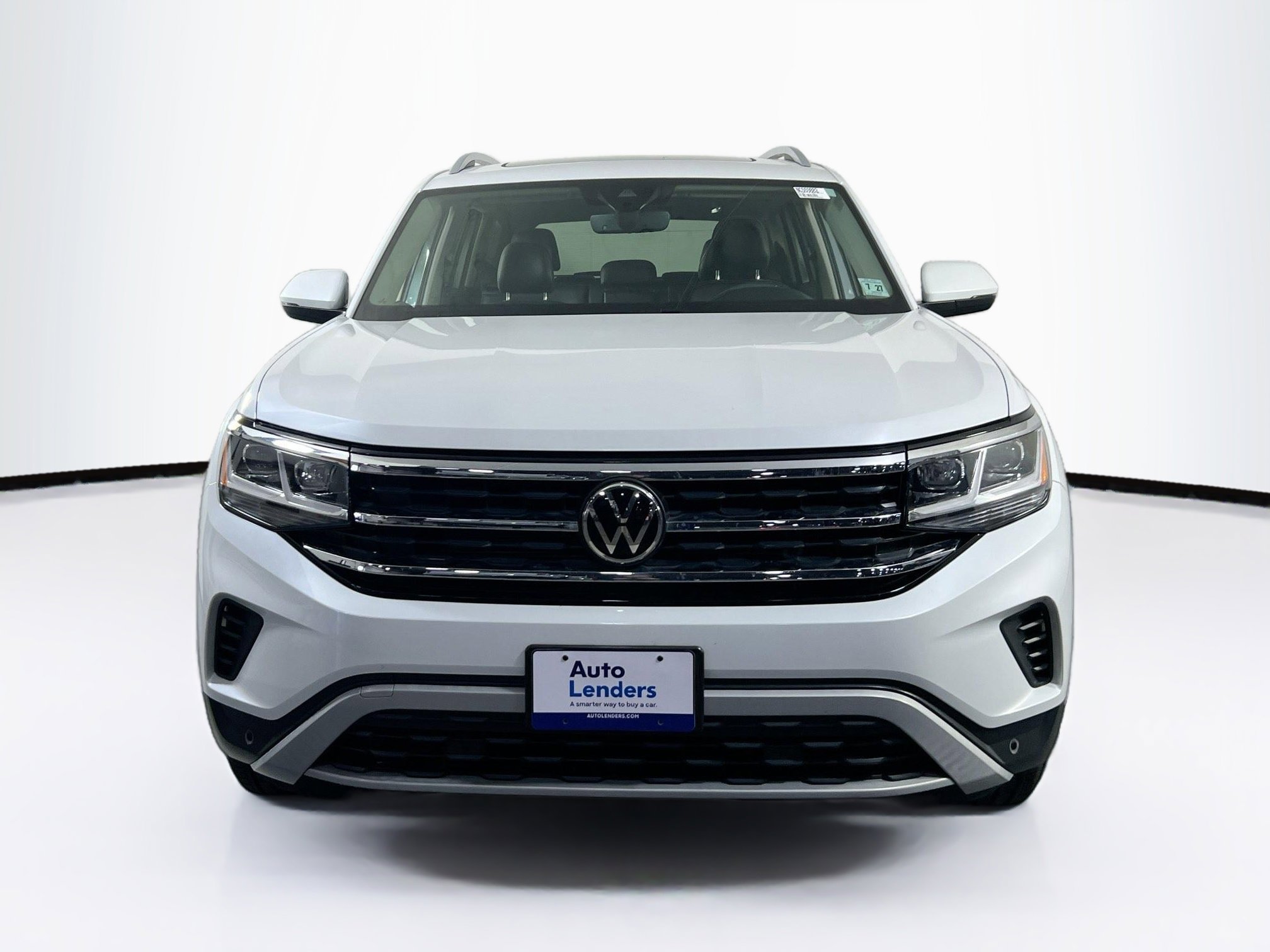 Used 2022 Volkswagen Atlas SEL image 2