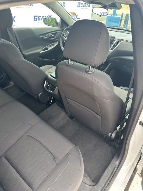 Used 2025 Chevrolet Malibu LT FWD image 8
