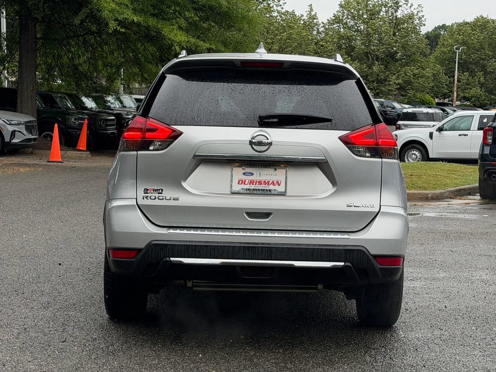 Used 2017 Nissan Rogue SL AWD/4WD image 6