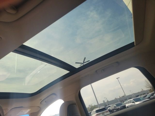 Certified 2024 Lincoln Nautilus Reserve w/ Equipment Group 202A AWD/4WD image 7