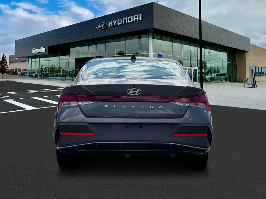 New 2026 Hyundai Elantra SE FWD image 6