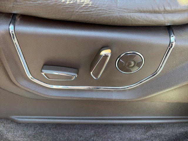 Used 2016 Ford F150 King Ranch w/ Equipment Group 601A Luxury AWD/4WD image 13