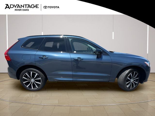 Used 2024 Volvo XC60 B5 Plus AWD/4WD image 9