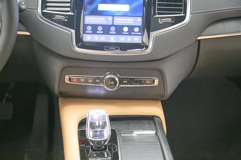 Certified 2023 Volvo XC90 T8 Ultimate w/ Lounge Package AWD/4WD image 30