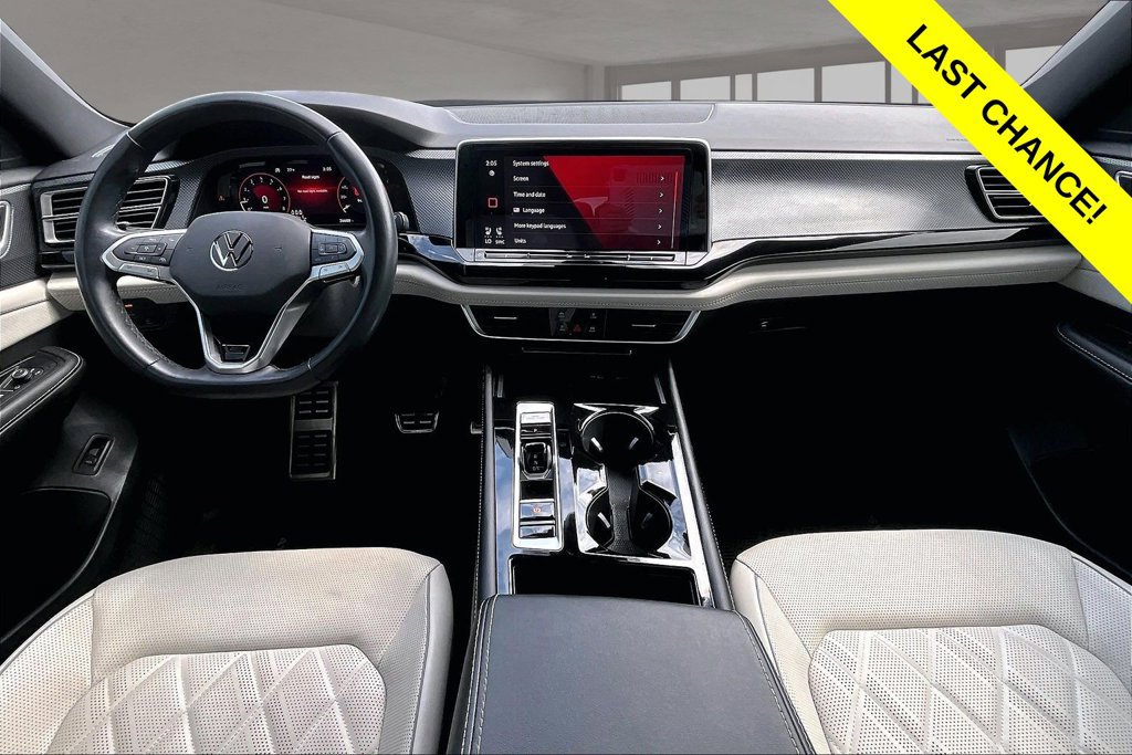 Used 2024 Volkswagen Atlas Cross Sport SEL Premium R-Line AWD/4WD image 16
