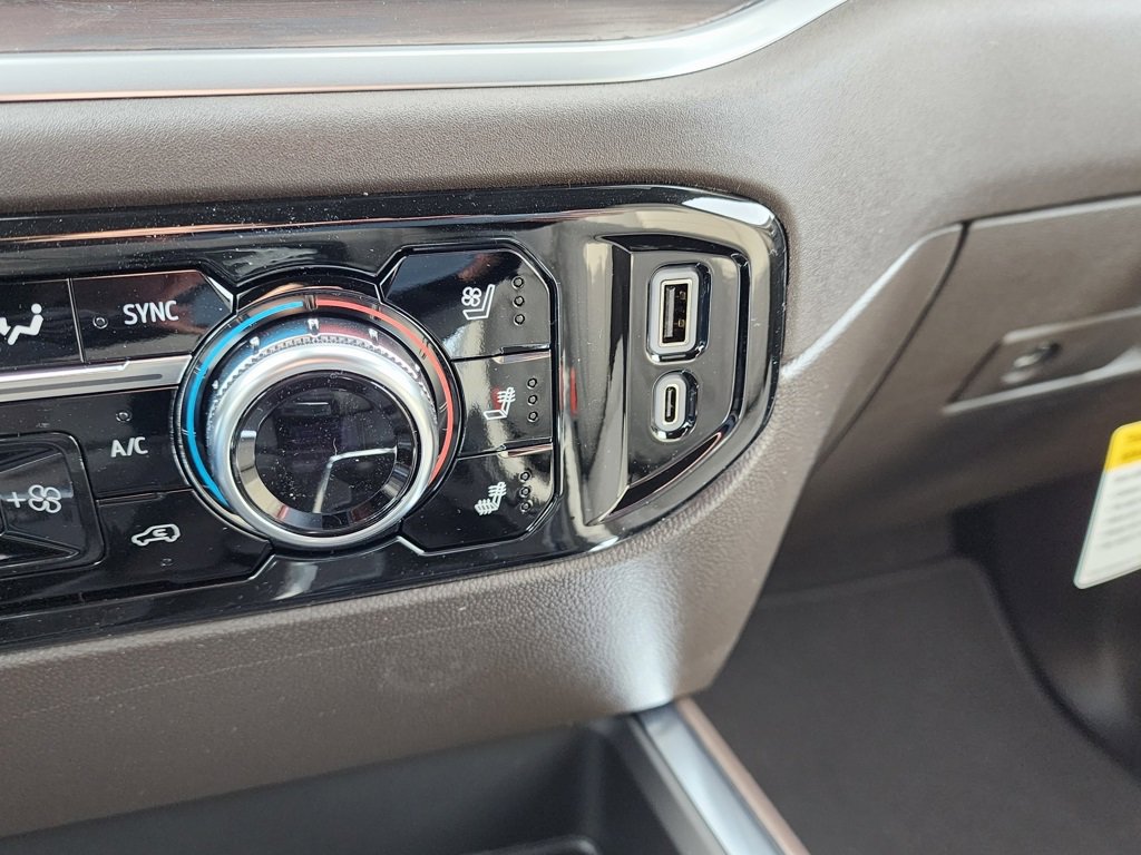 New 2026 GMC Sierra 1500 SLT w/ SLT Premium Plus Package image 29