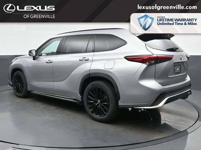 Used 2023 Toyota Highlander XSE FWD image 6