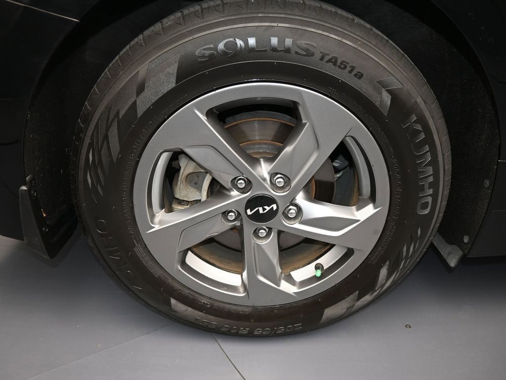 Used 2022 Kia K5 LXS image 31