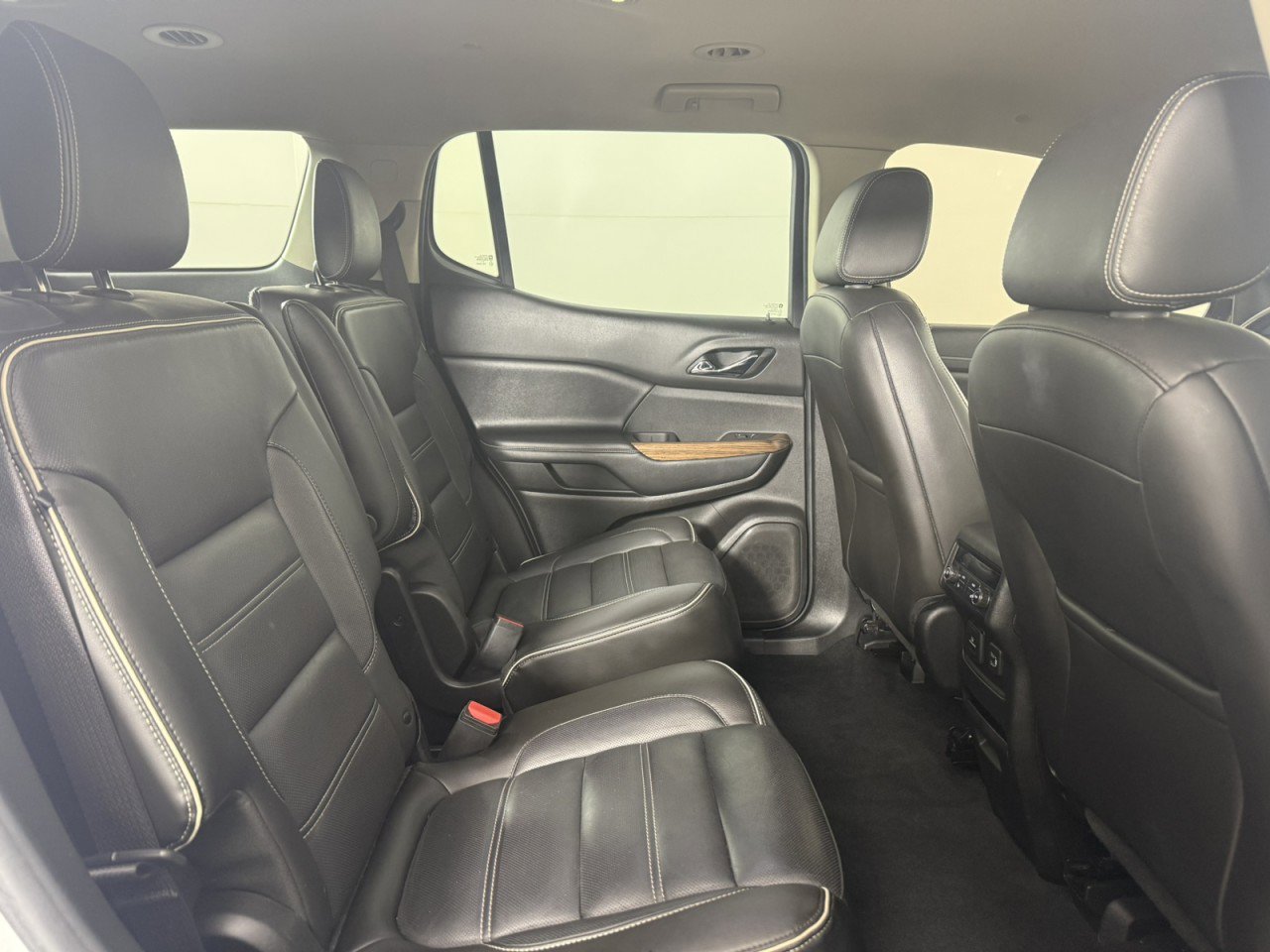 Used 2019 GMC Acadia Denali w/ LPO, Floor Liner Package image 13