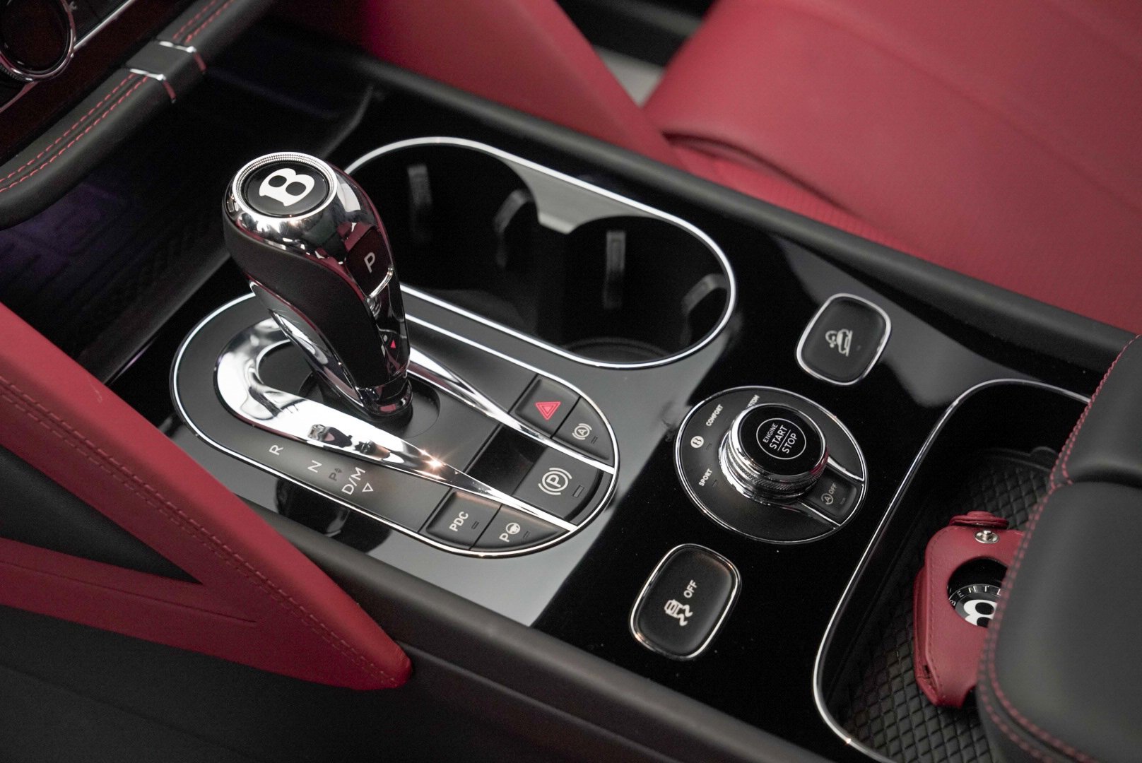 Used 2022 Bentley Bentayga image 11