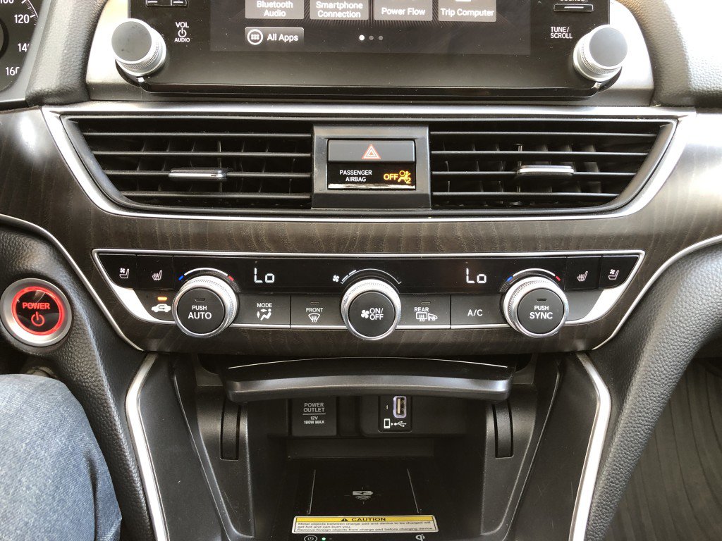 Used 2020 Honda Accord Touring image 29
