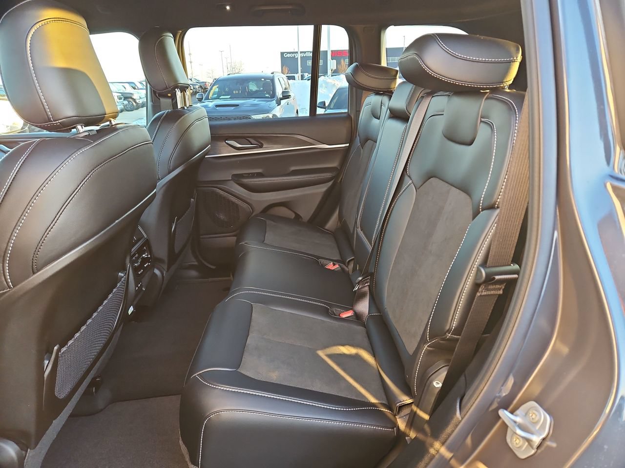 New 2026 Jeep Grand Cherokee Altitude AWD/4WD image 13