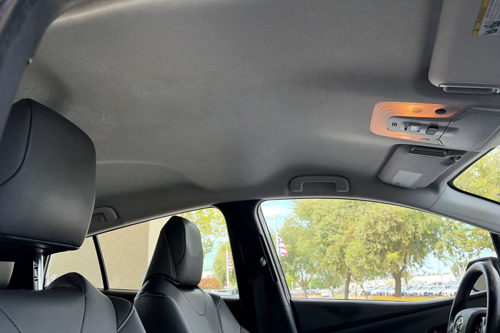 Used 2021 Toyota Prius Prime Limited FWD image 17