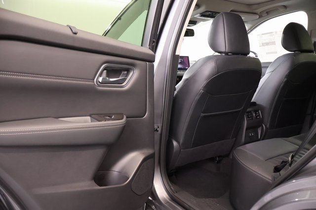 New 2026 Nissan Rogue Platinum AWD/4WD image 28