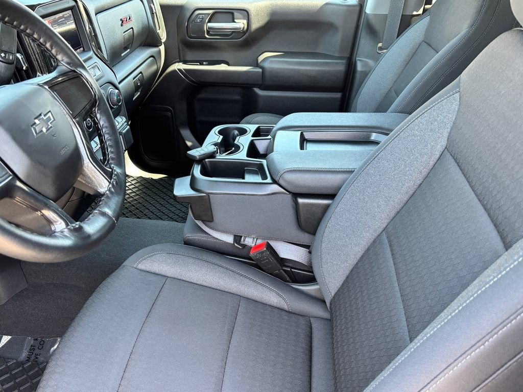 Used 2024 Chevrolet Silverado 1500 Custom Trail Boss AWD/4WD image 17