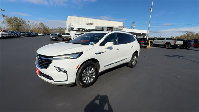 Certified 2023 Buick Enclave Essence image 4