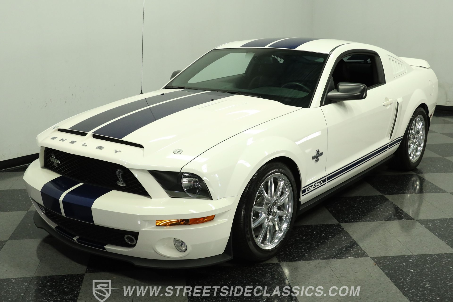Used 2007 Ford Mustang Shelby GT500 RWD image 18