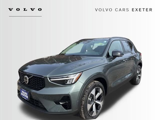 New 2026 Volvo XC40 B5 Plus w/ Climate Package AWD/4WD image 3