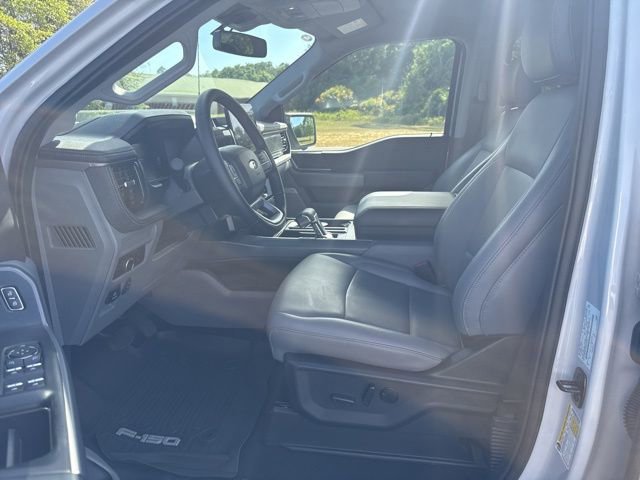 Used 2025 Ford F150 Lightning Flash image 9
