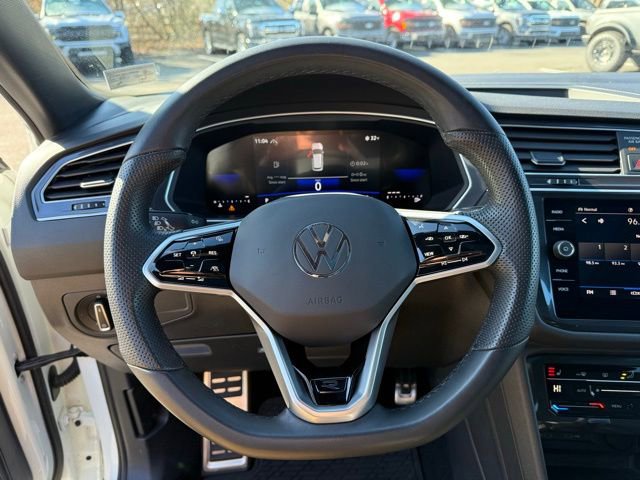 Used 2024 Volkswagen Tiguan SE R-Line image 13