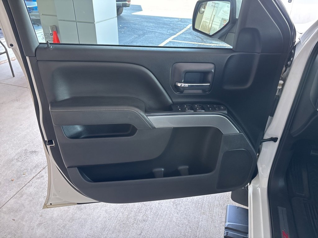 Used 2018 Chevrolet Silverado 1500 LT w/ All Star Edition image 8