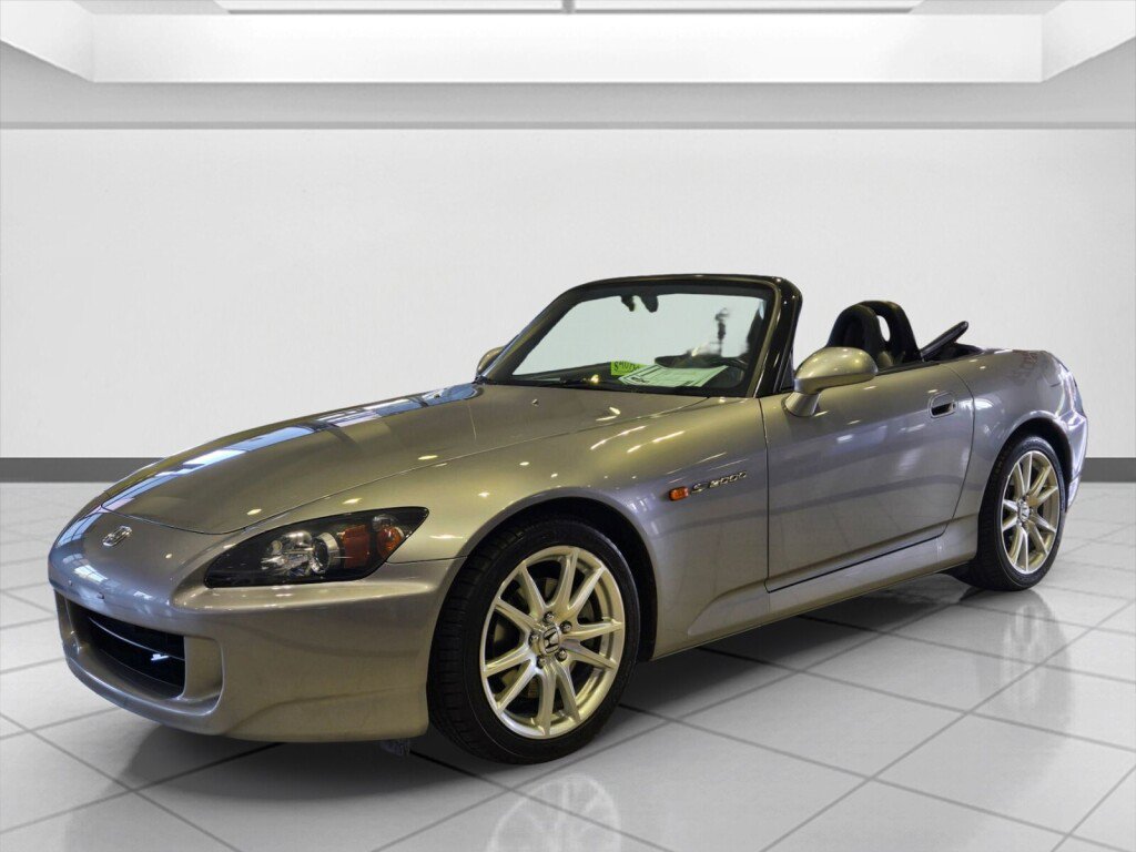 Used 2005 Honda S2000 image 8