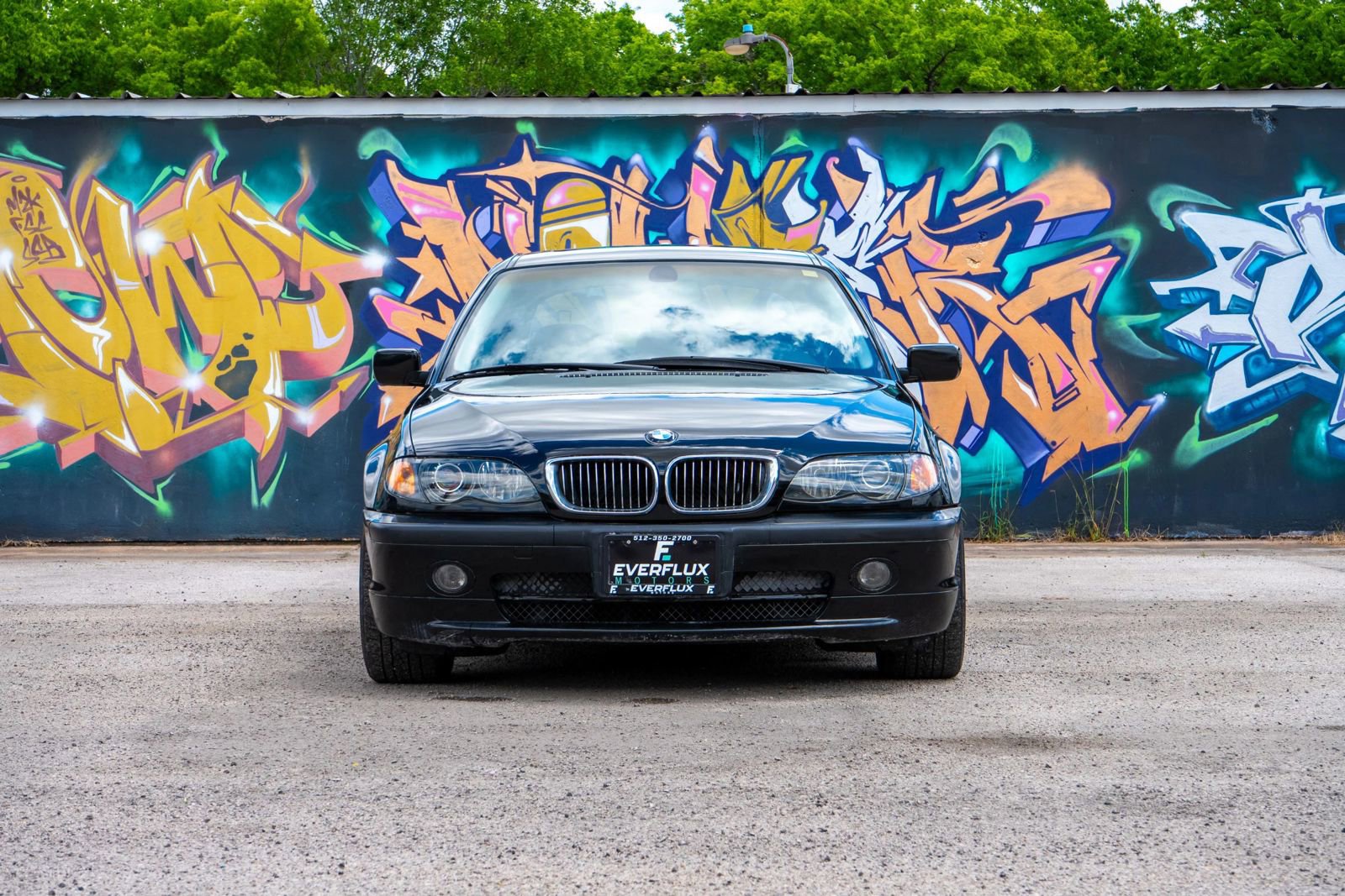 Used 2005 BMW 330i Sedan RWD image 1