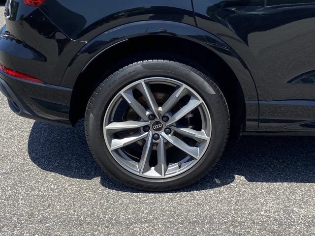 Certified 2023 Audi Q3 2.0T Premium w/ Black Optic Sport Package AWD/4WD image 7
