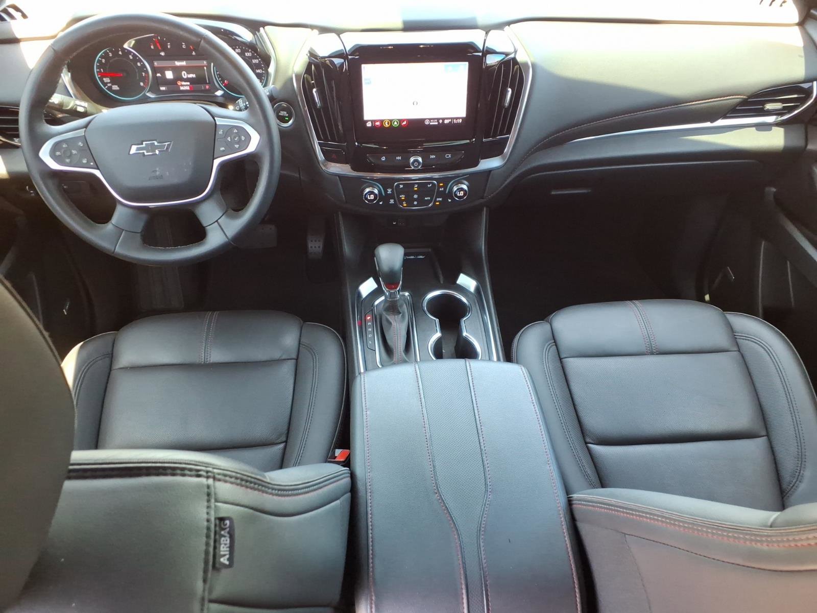 Used 2023 Chevrolet Traverse RS FWD image 28